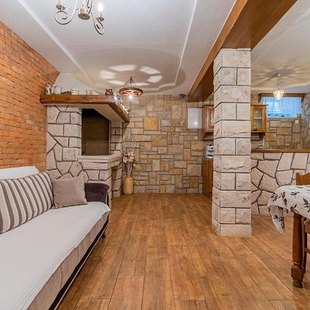 Apartment Jurasic Orlec Esterno foto